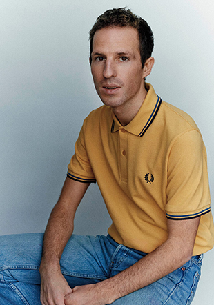 The Fred Perry Shirt - M12