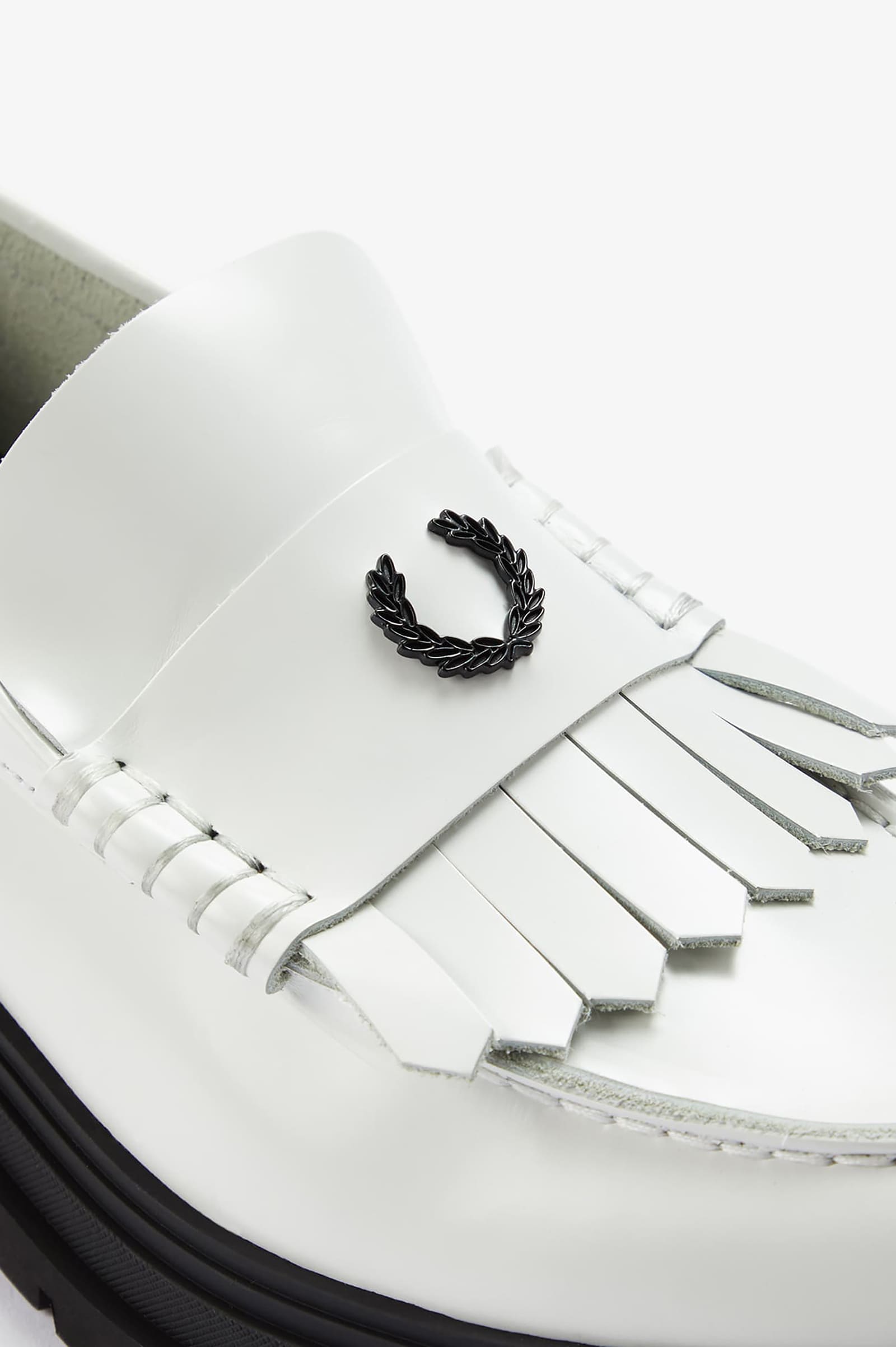 フレッドペリー　FRED PERRY Lサイズ　クリーム FRED PERRY 交換送料片道無料 フレッドペリー ポロシャツ ザ