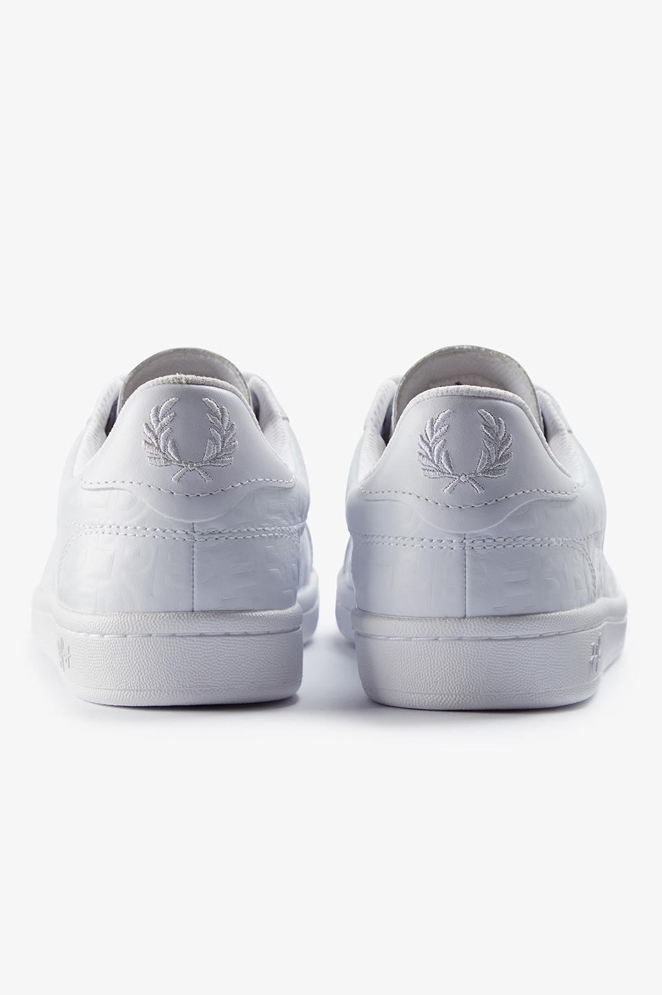 B721 Debossed Branded Leather(260 200：WHITE): | FRED PERRY JAPAN