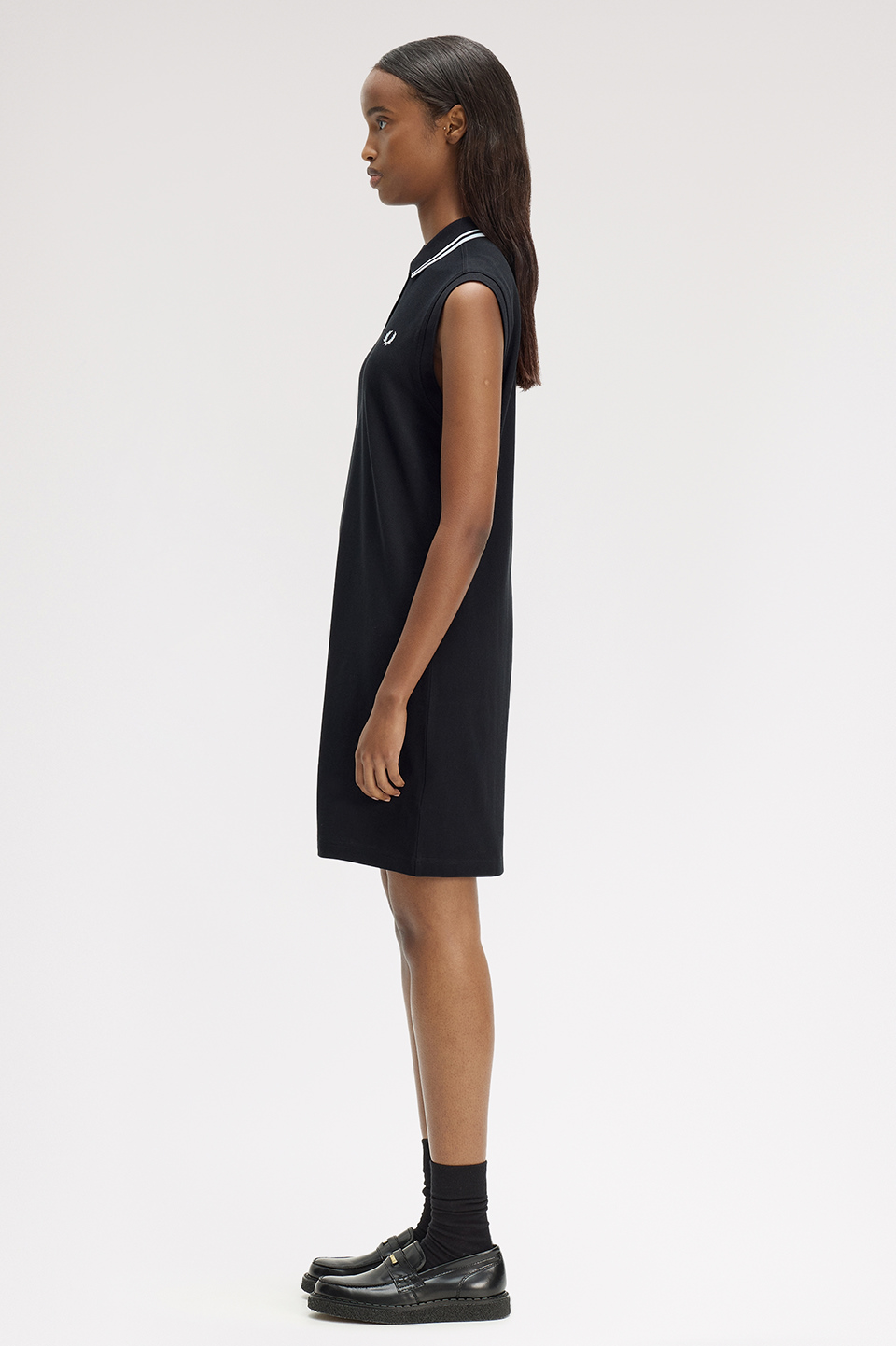 The Sleeveless Fred Perry Shirt Dress(8 38C：BLACK / DUSKY BLUE