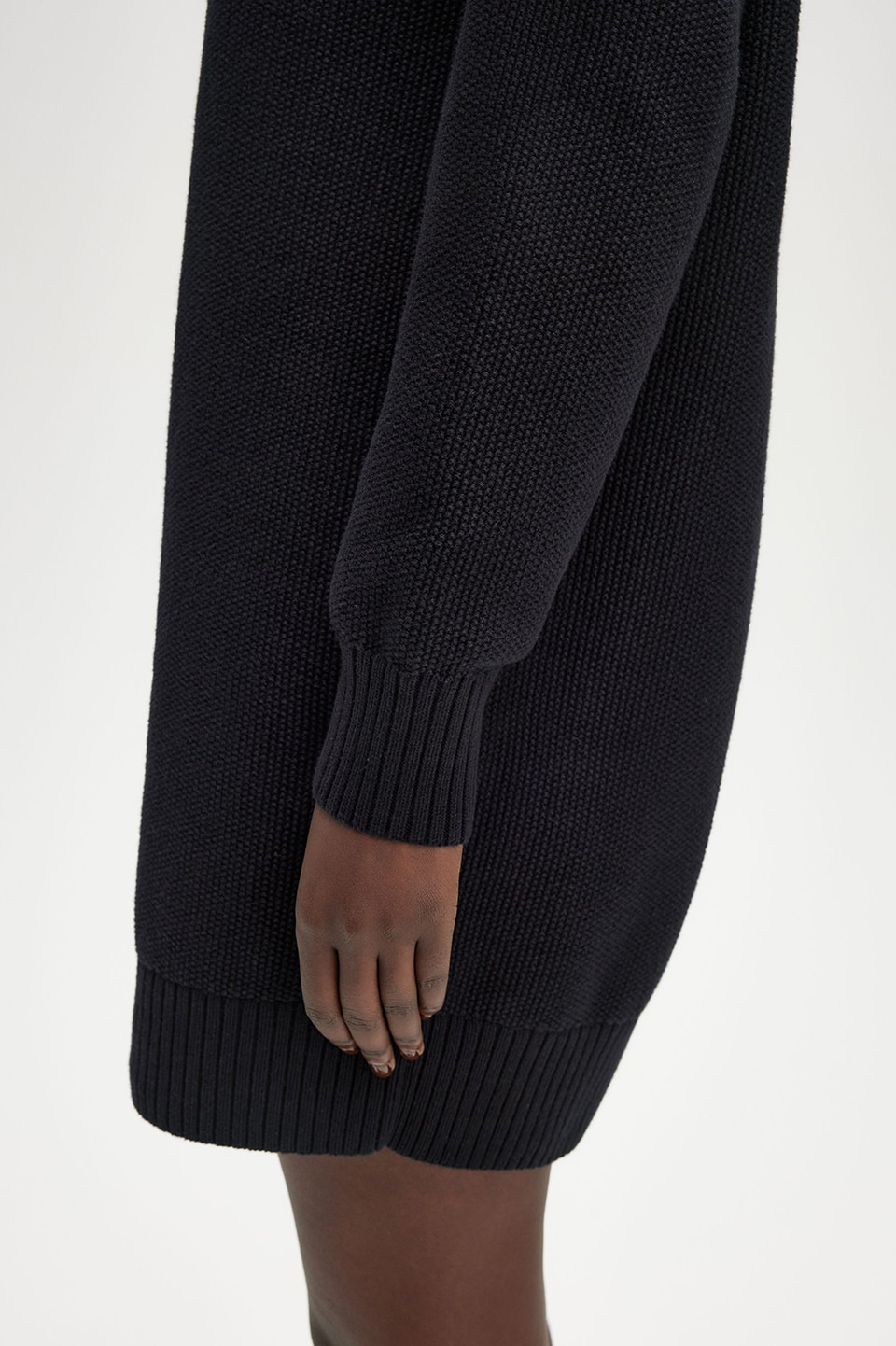 Textured Trim V-Neck Jumper Dress(8 102：BLACK): | FRED