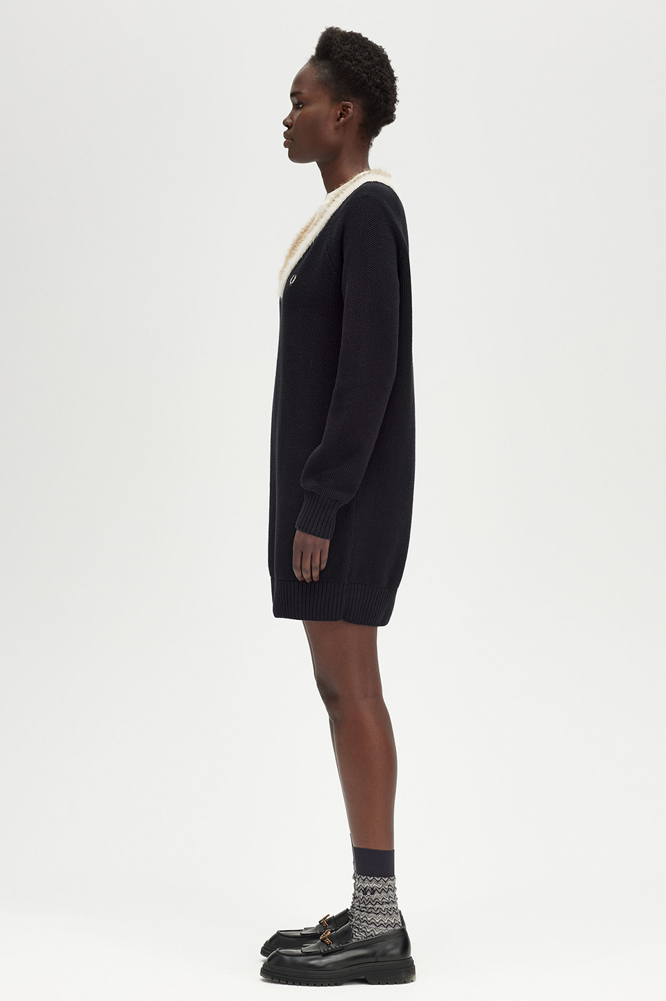 Textured Trim V-Neck Jumper Dress(8 102：BLACK): | FRED