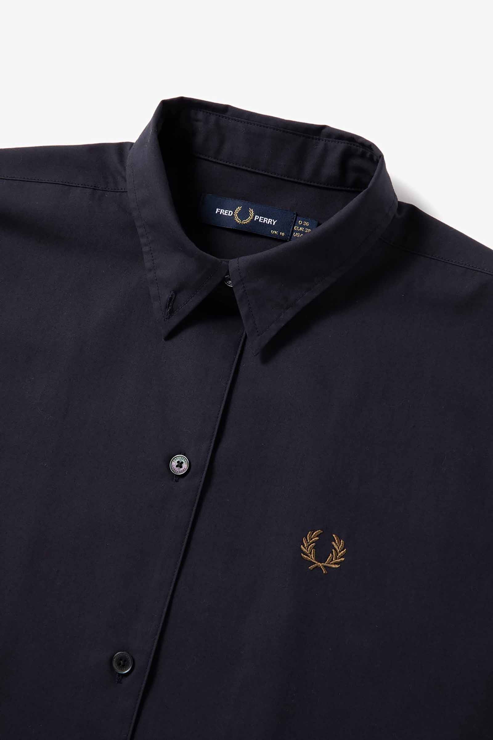 《大人気》FRED PERRY☆ワンポイントロゴ☆立襟☆ジャージ☆フレッドペリー