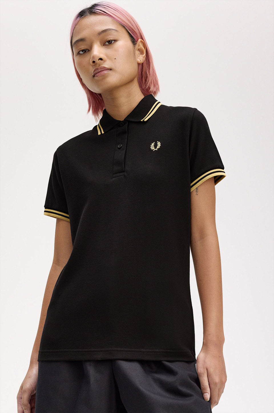 The Fred Perry Shirt - G12(8 157：BLACK / CHAMPAGNE): | FRED PERRY