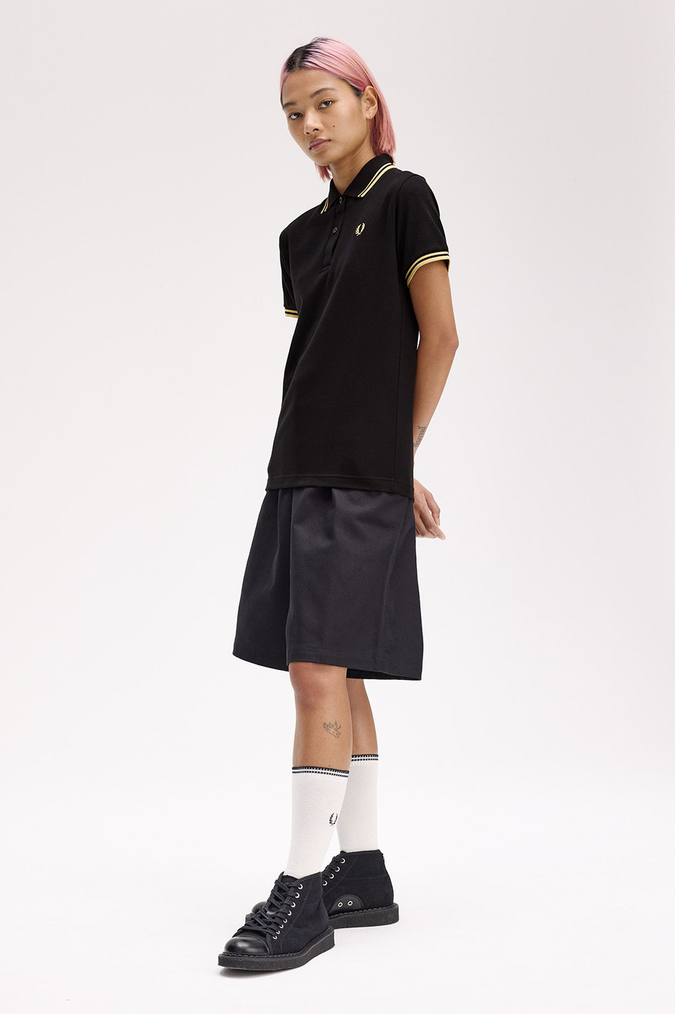 The Fred Perry Shirt - G12(8 157：BLACK / CHAMPAGNE): | FRED PERRY