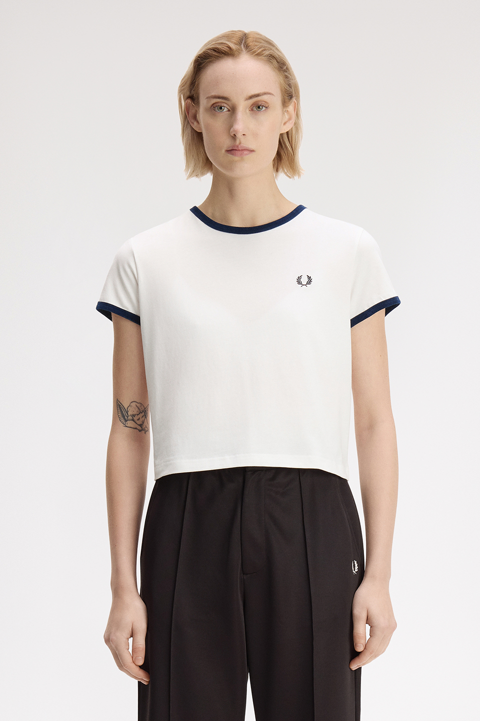 Velour Trim T-Shirt(10 129：SNOW WHITE): | FRED PERRY JAPAN