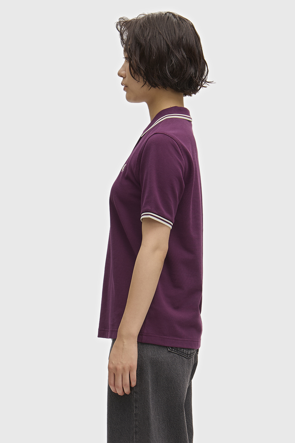 The Fred Perry Shirt - G3600 05D:PLUM/ECR/ECR 8