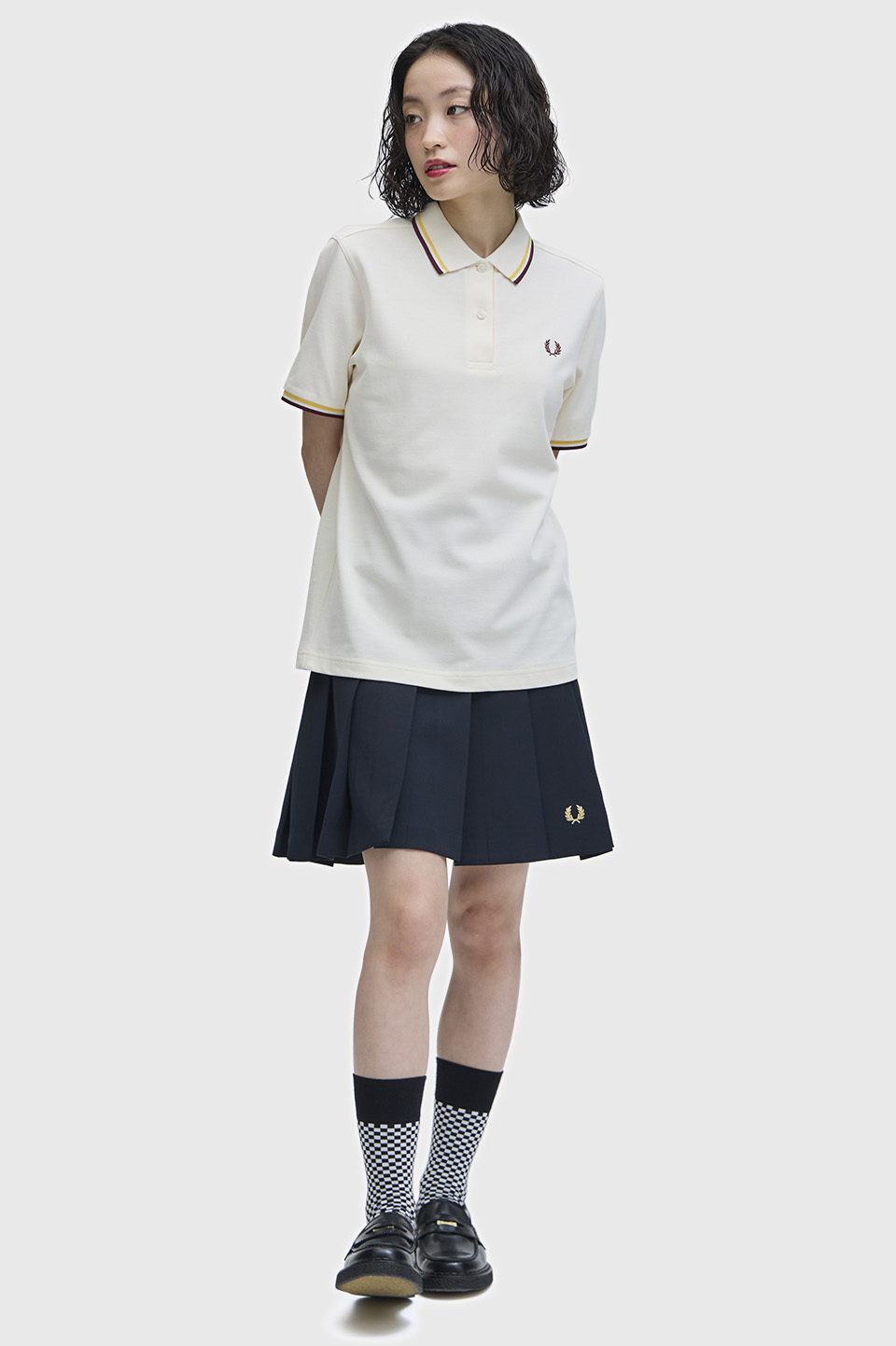 モデル:H160 B74 W57 H81 着用サイズ:10