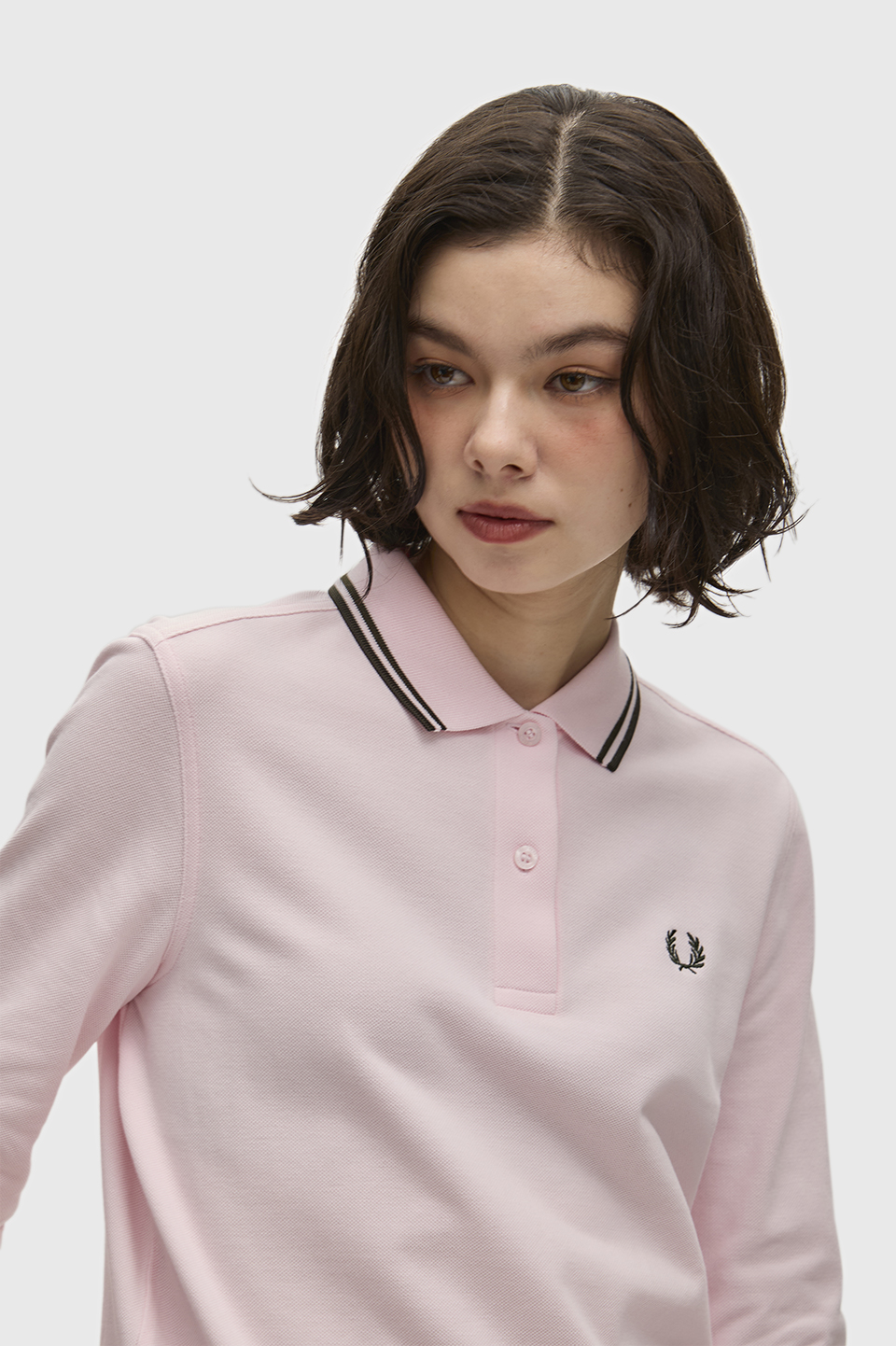 The Fred Perry Shirt - G3636 06D:ICED PINK / NIGHT GREEN 8