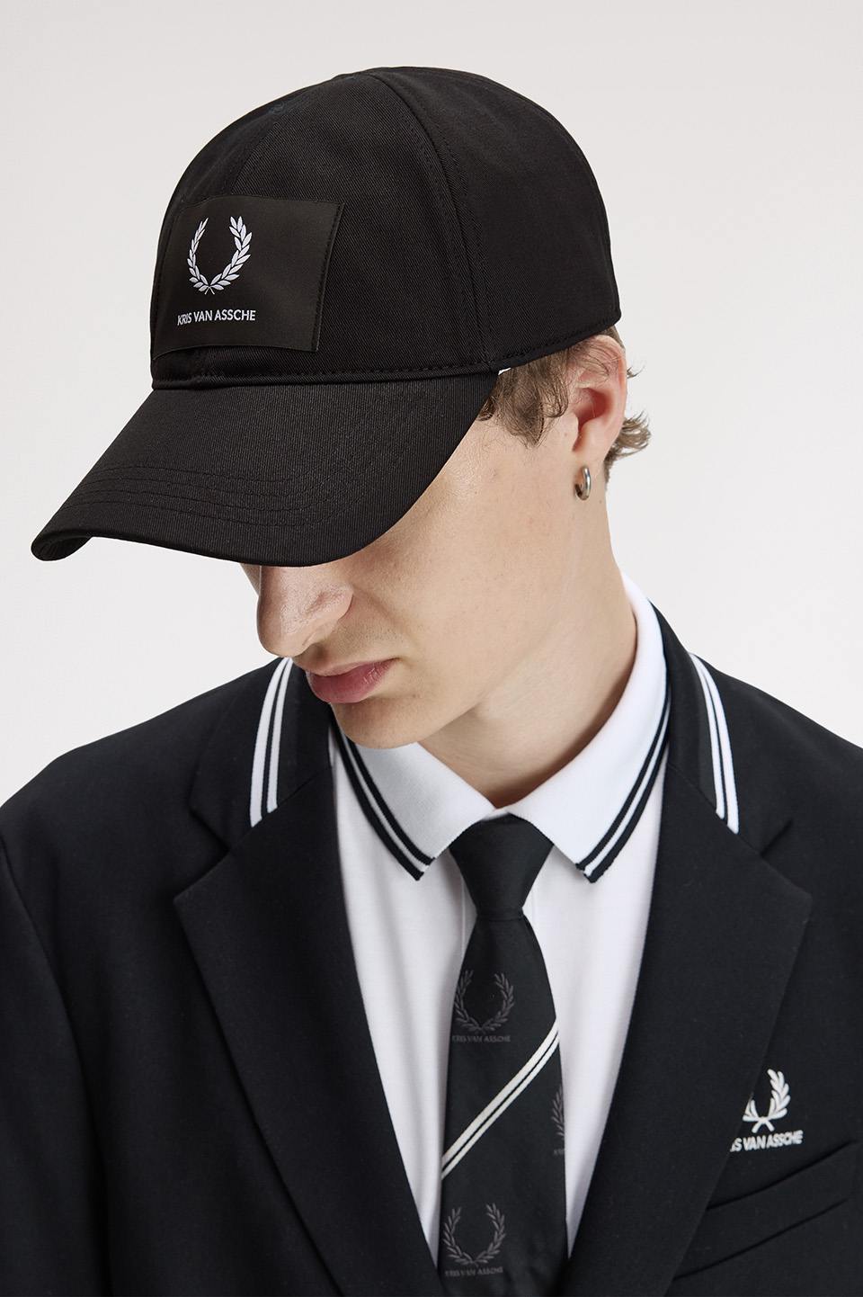 Kris Van Assche Classic Twill Cap(1SZ 102：BLACK): | FRED PERRY