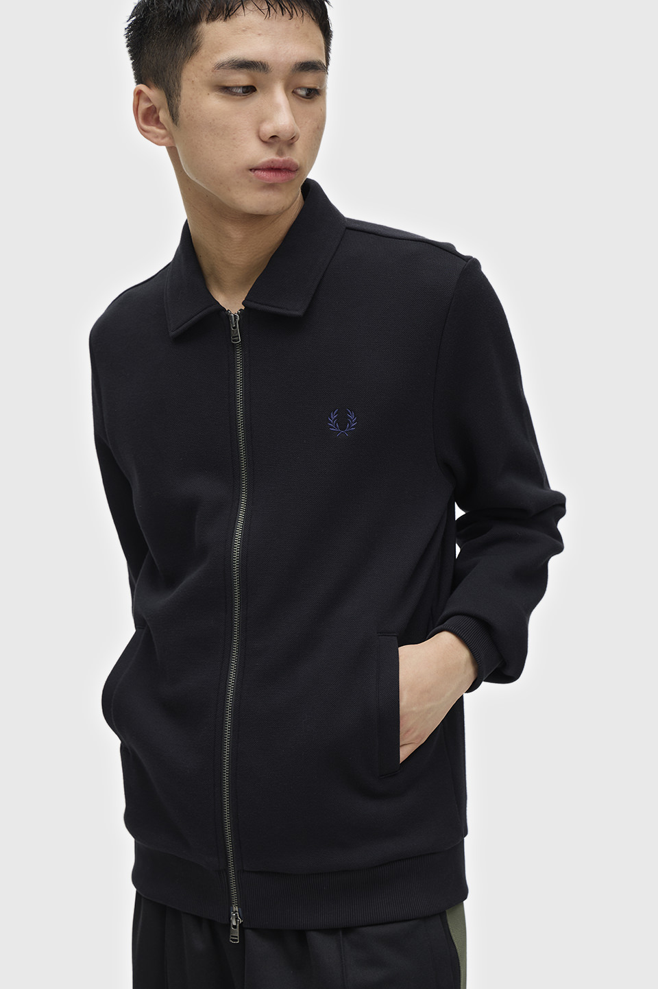 カラー/ブラック | FRED PERRY JAPAN | フレッドペリー日本公式サイト