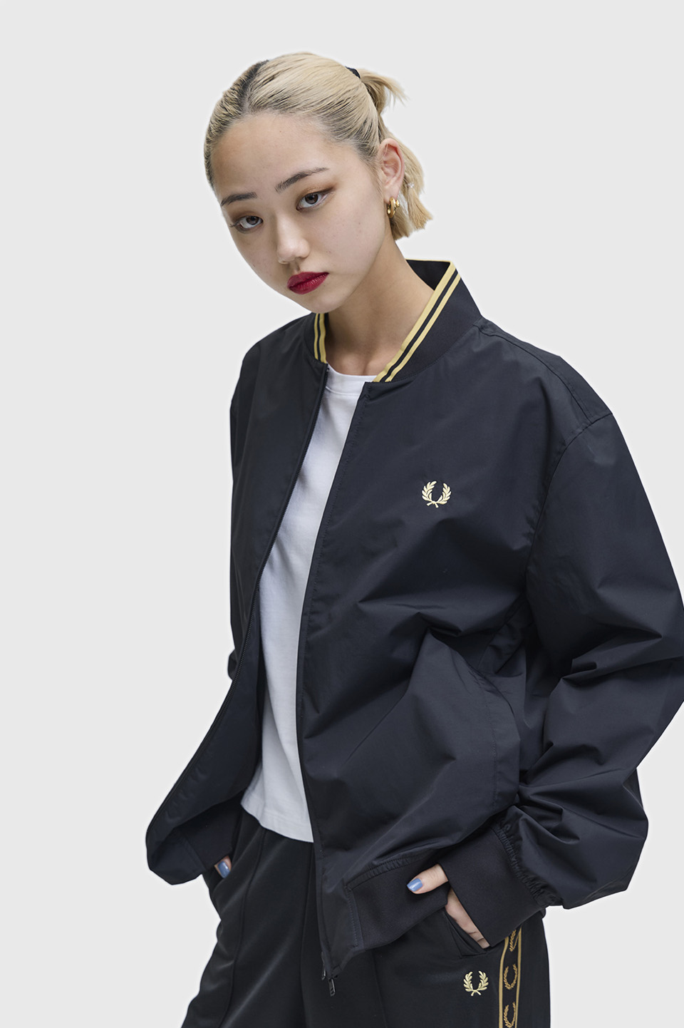 モデル:H172 B76 W58 H86 着用サイズ:M