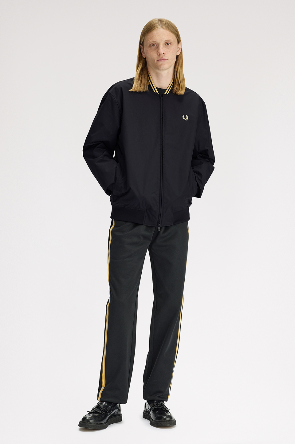 モデル:H178 B86 W72 着用サイズ:M