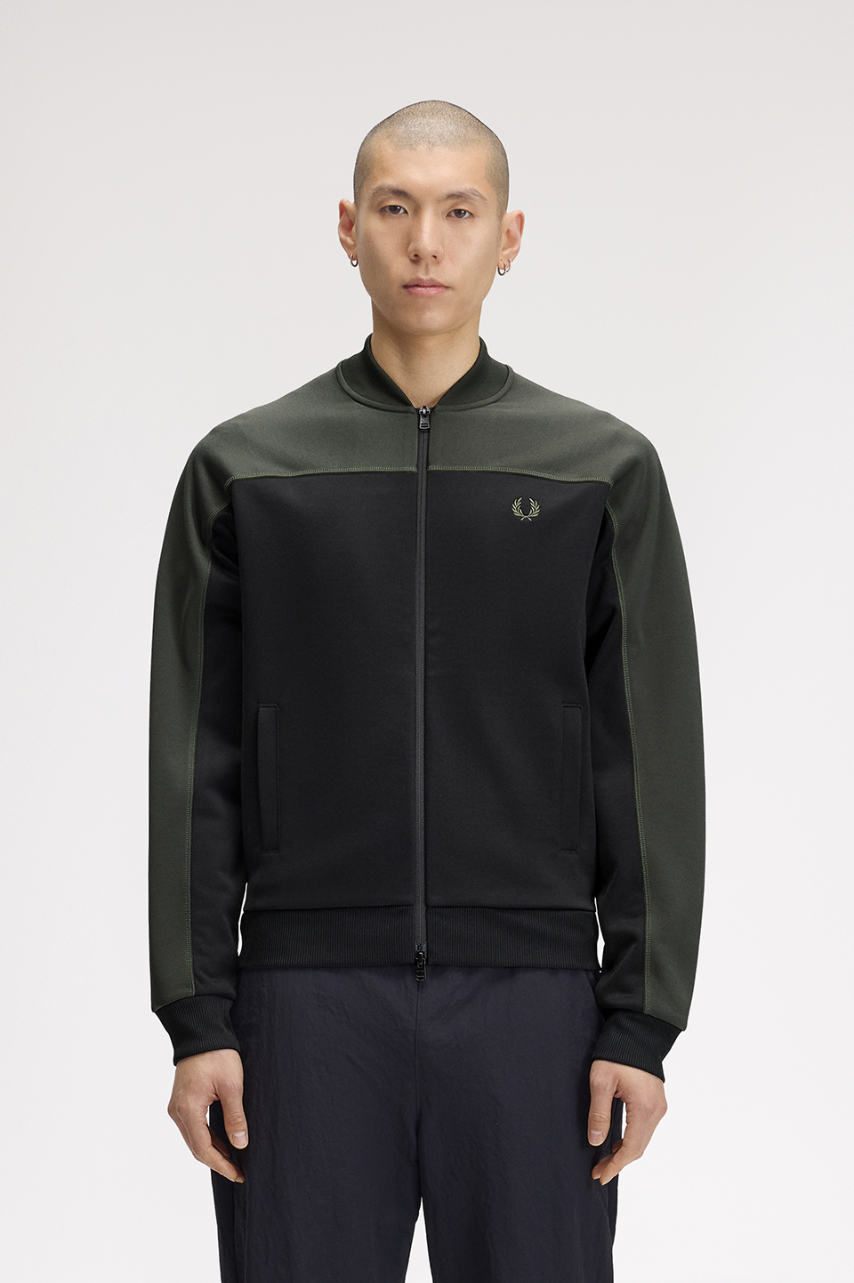 Colour Block Track Jacket(S 638：FIELD GREEN): | FRED PERRY JAPAN