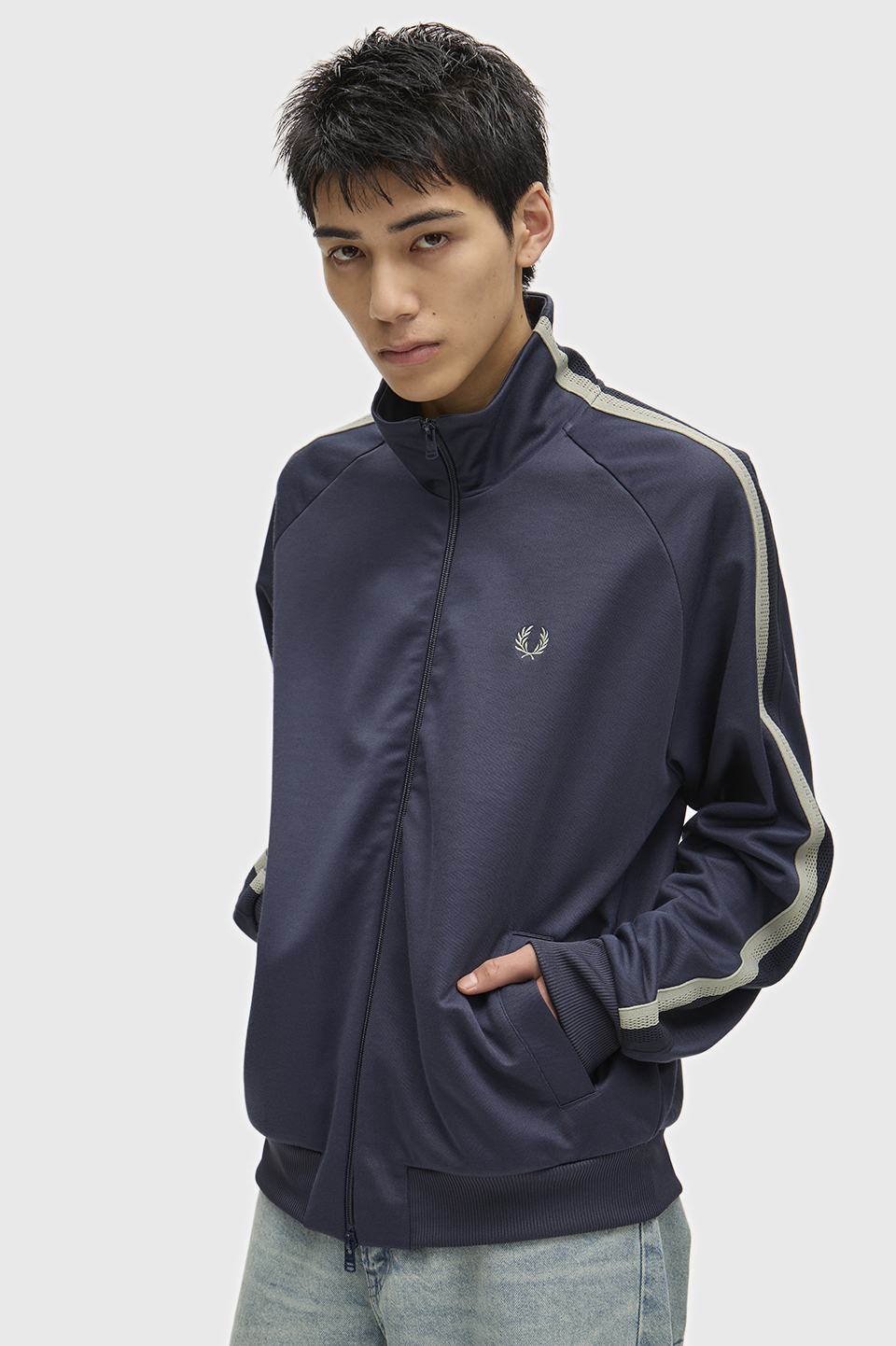 Two Tone Mesh Tape Track Jacket(S 738：DARK AIRFORCE): | FRED