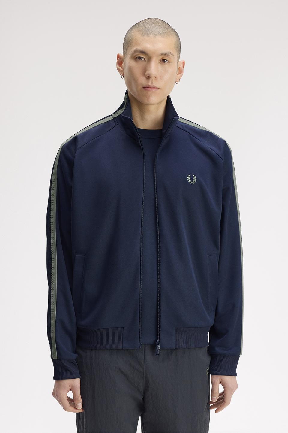 Two Tone Mesh Tape Track Jacket(S 738：DARK AIRFORCE): | FRED