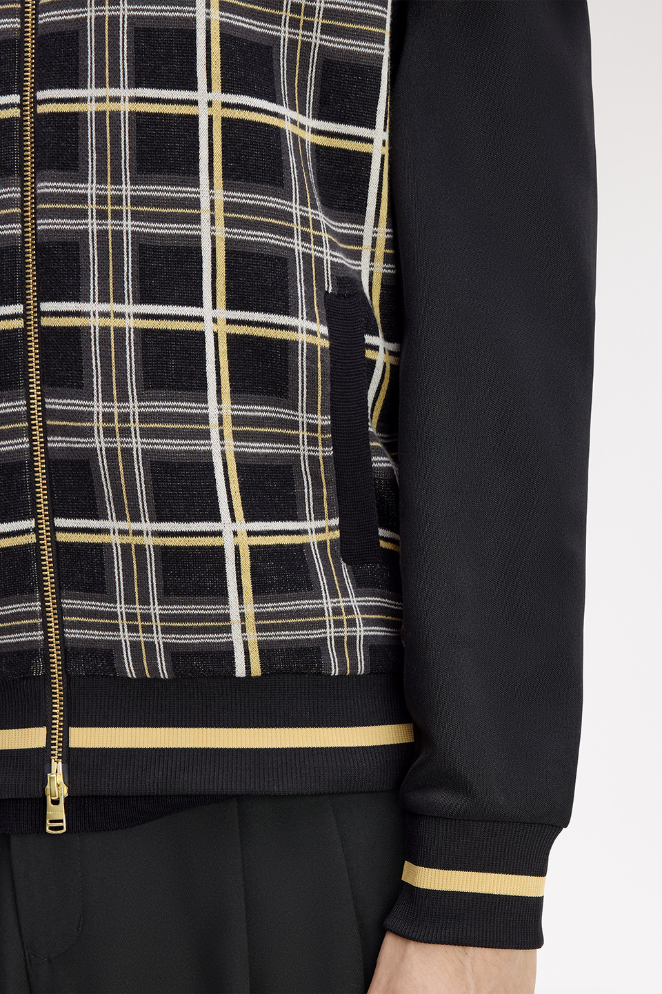 Knitted Front Track Jacket(S 102：BLACK): | FRED PERRY JAPAN