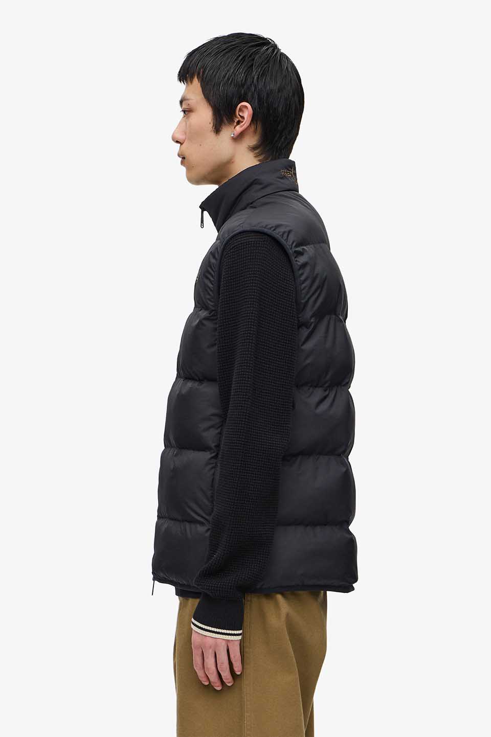 Insulated Gilet(M 198：BLACK): | FRED PERRY JAPAN | フレッドペリー