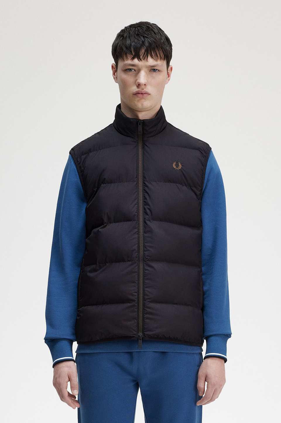 新品未使用　Fred Perry Insulated Gilet (Ecru)