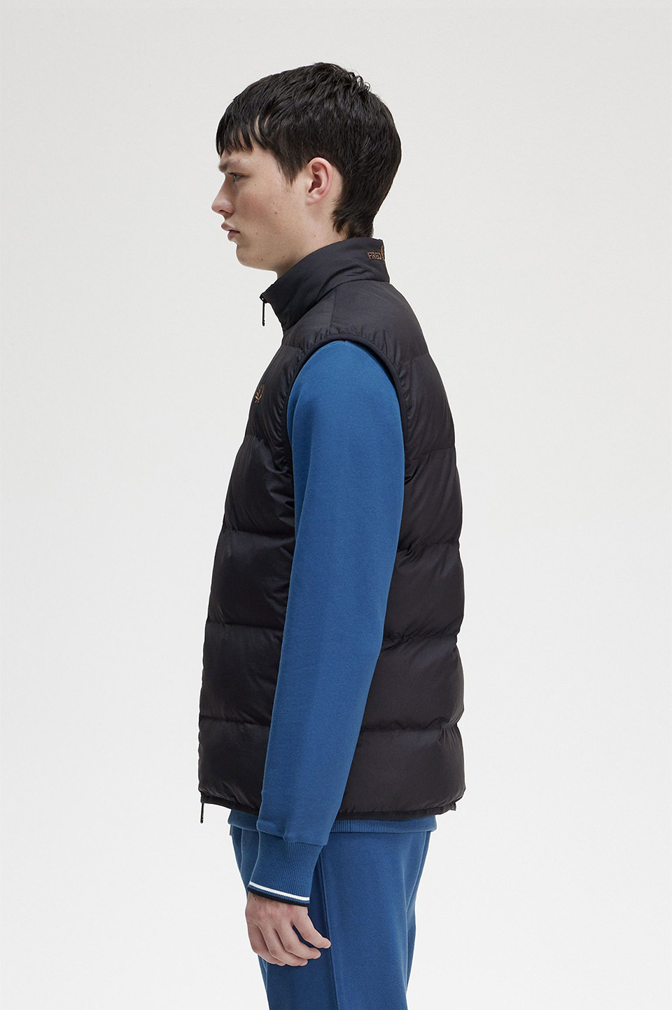 新品未使用　Fred Perry Insulated Gilet (Ecru)