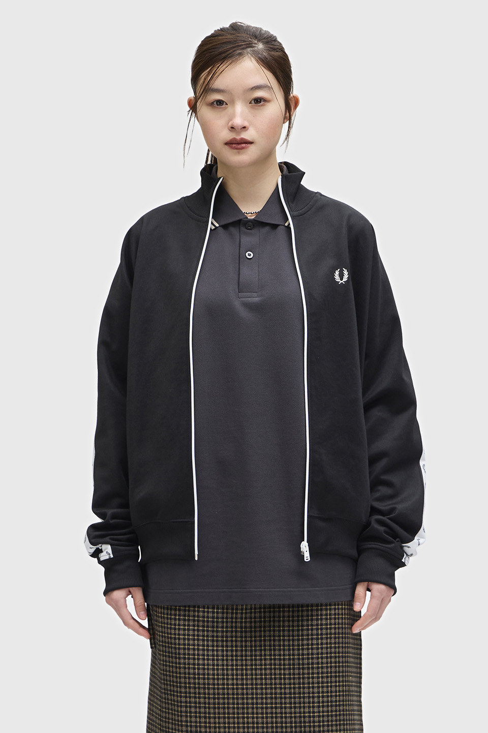 Taped Track Jacket(S 198：BLACK): | FRED PERRY JAPAN | フレッド