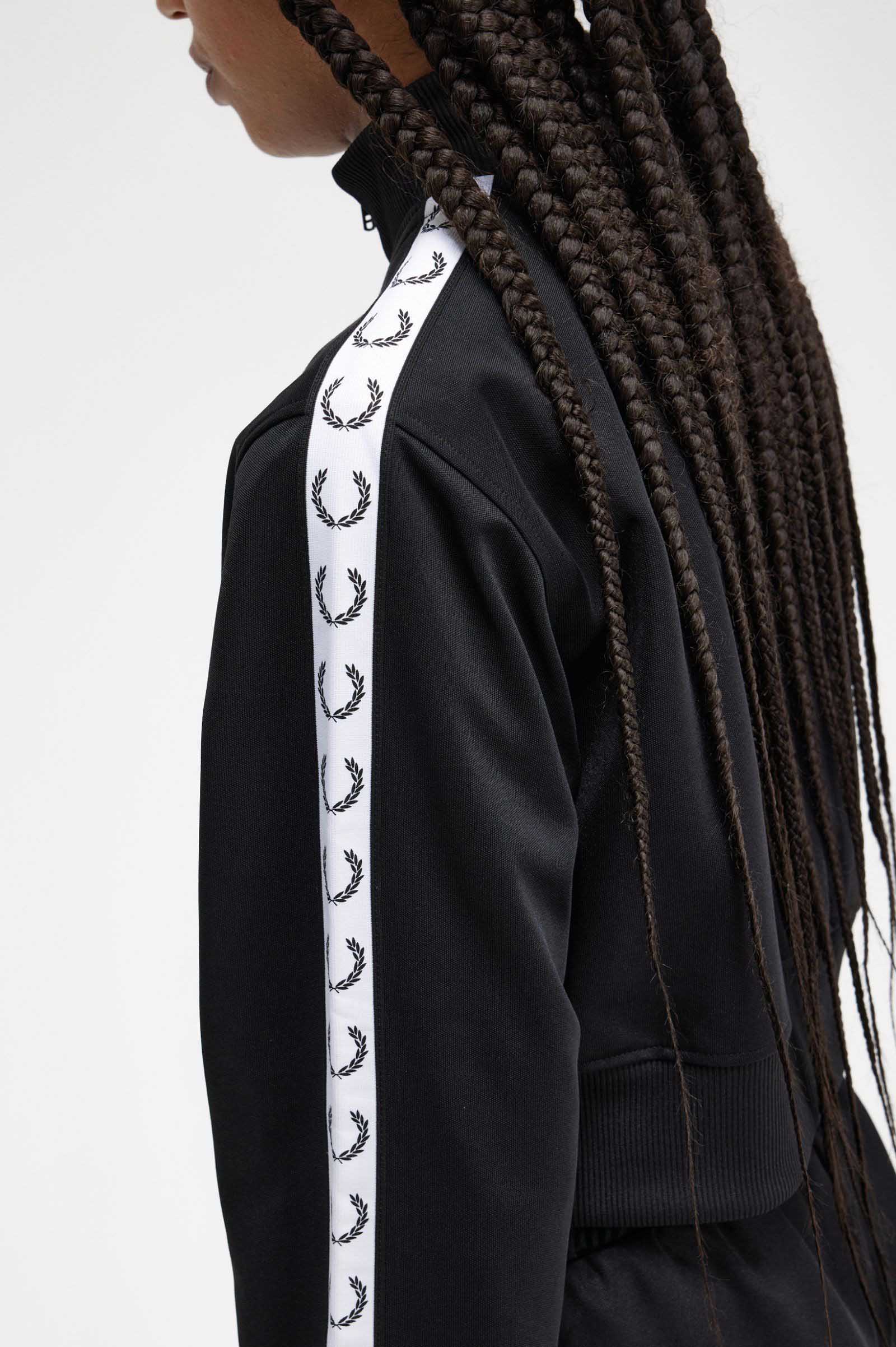 Cropped Taped Track Jacket(10 102：BLACK): | FRED PERRY JAPAN