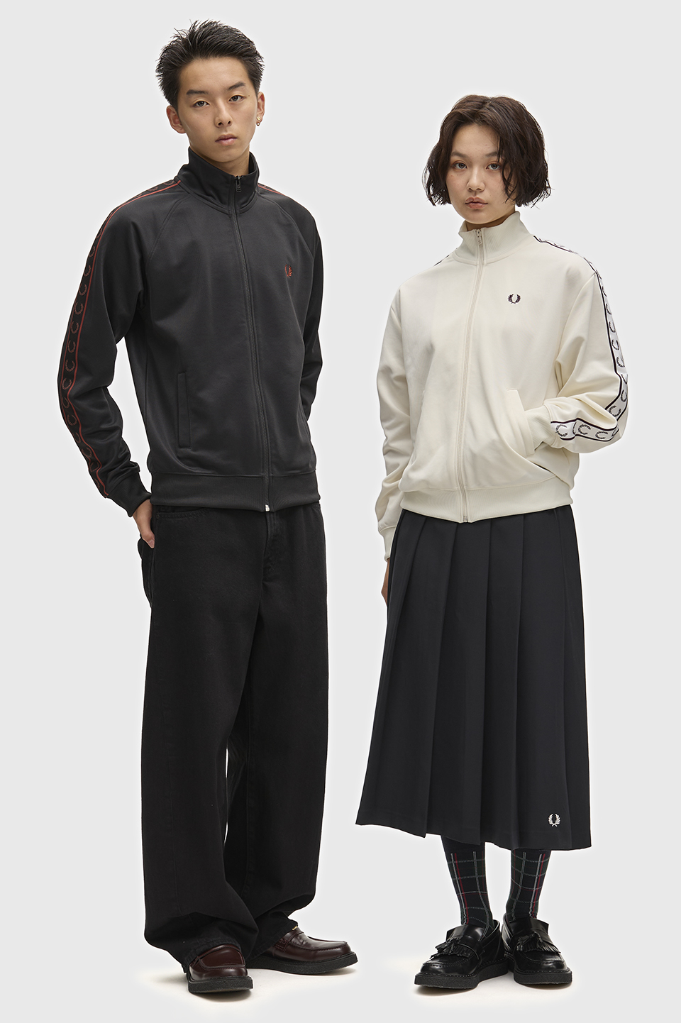 Contrast Tape Track Jacket 220:BLACK S