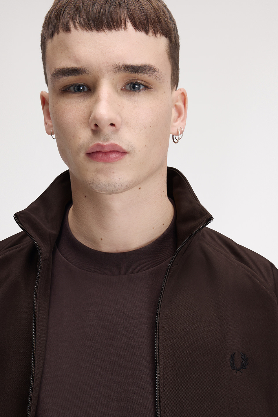 Contrast Tape Track Jacket(S 33C：RICH BROWN): | FRED PERRY JAPAN