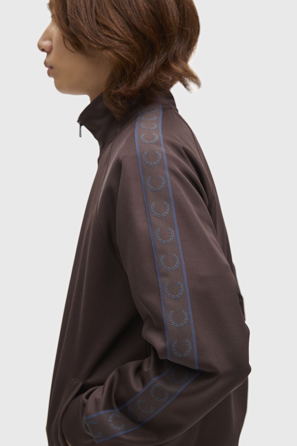 PDM ベスト 変形 タグ付き ストライプ アウター フリーサイズ ブラック Contrast Tape Track Jacket(S 33C：RICH BROWN): | FRED PERRY JAPAN