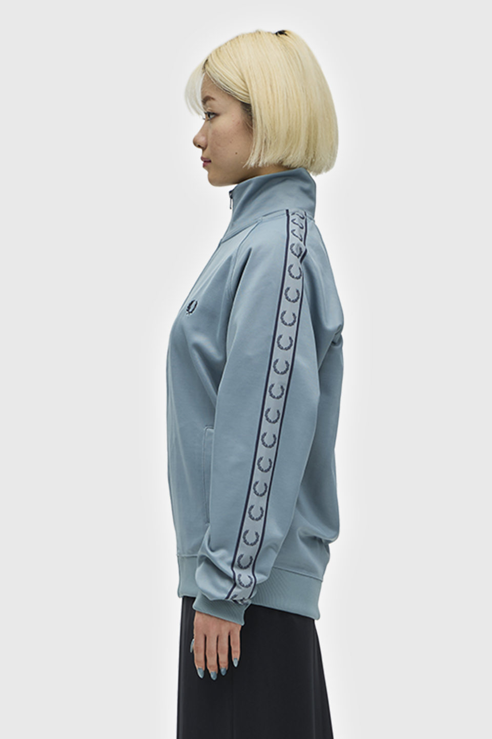 モデル:H163 B85 W58 H85 着用サイズ:M