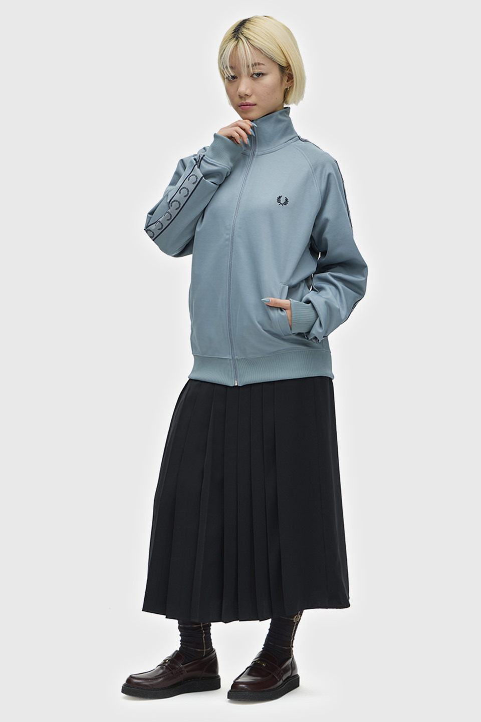 モデル:H163 B85 W58 H85 着用サイズ:M