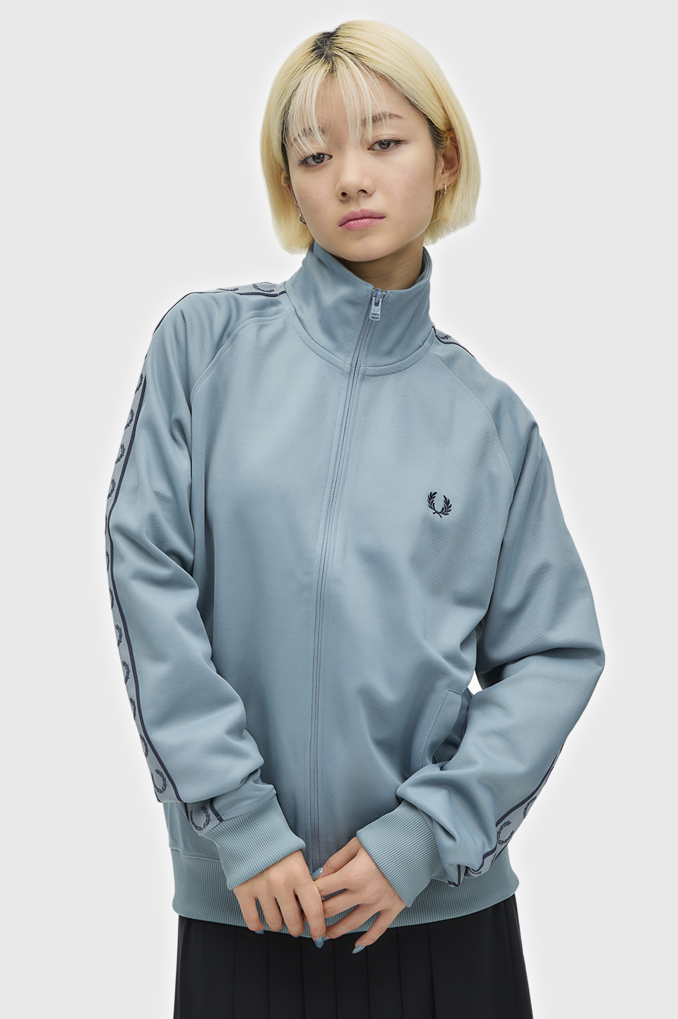 モデル:H163 B85 W58 H85 着用サイズ:M