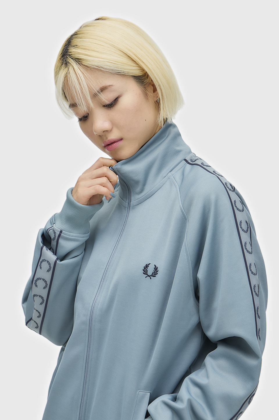 モデル:H163 B85 W58 H85 着用サイズ:M