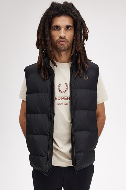 Insulated Gilet(S 102A：BLACK): | FRED PERRY JAPAN | フレッド