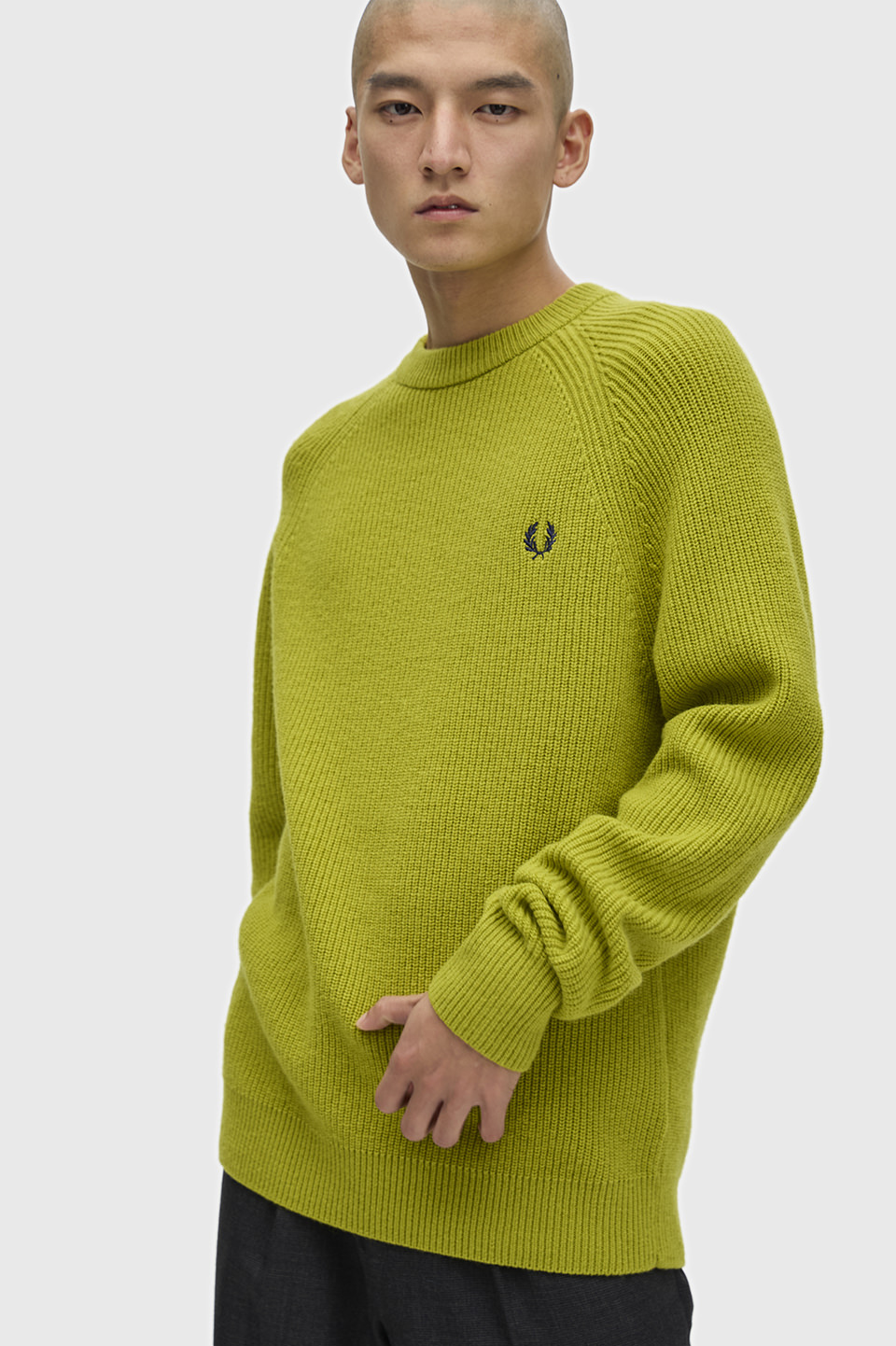 モデル:H178 B84 W67.5 H85 着用サイズ:M