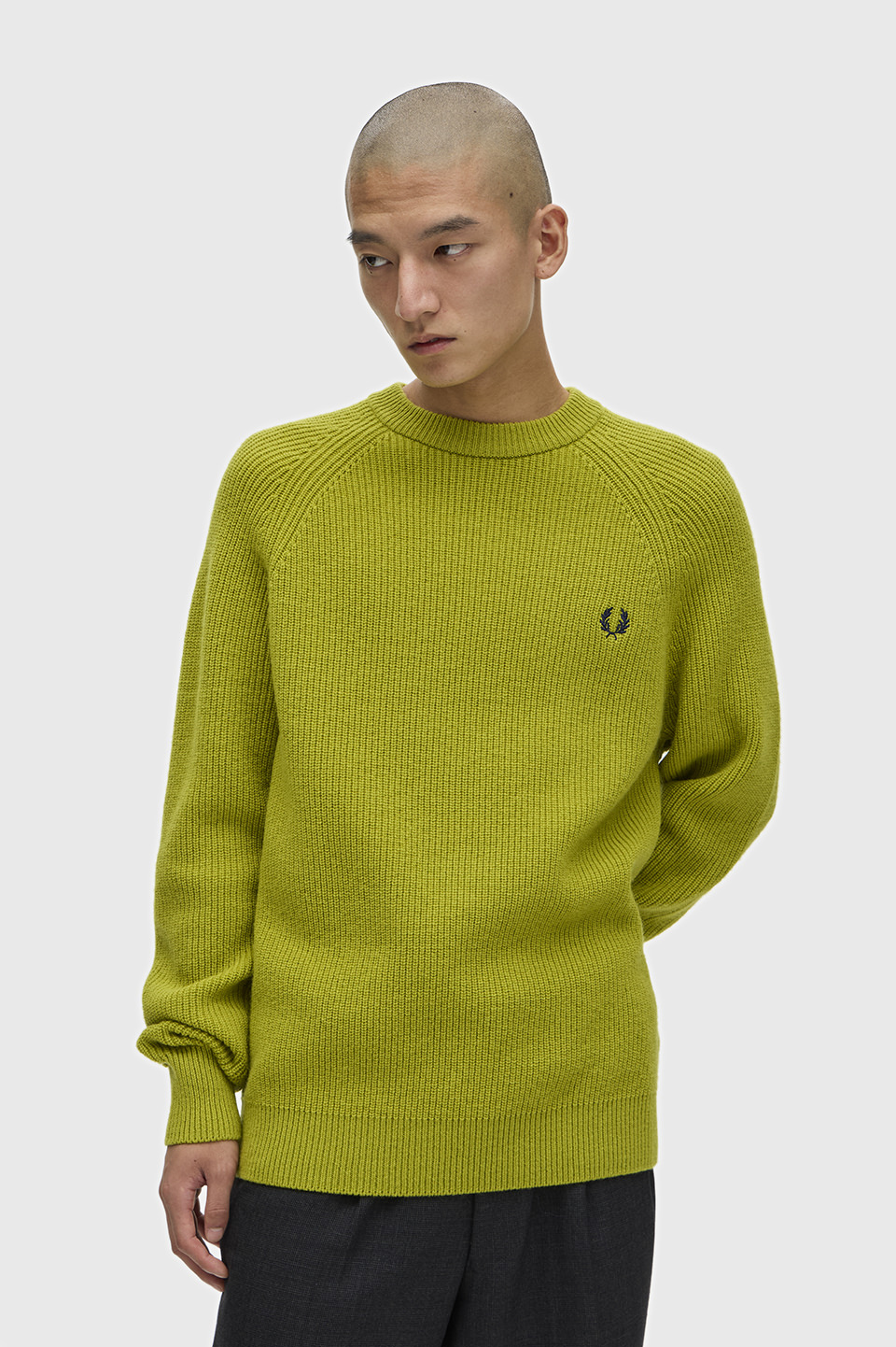 モデル:H178 B84 W67.5 H85 着用サイズ:M