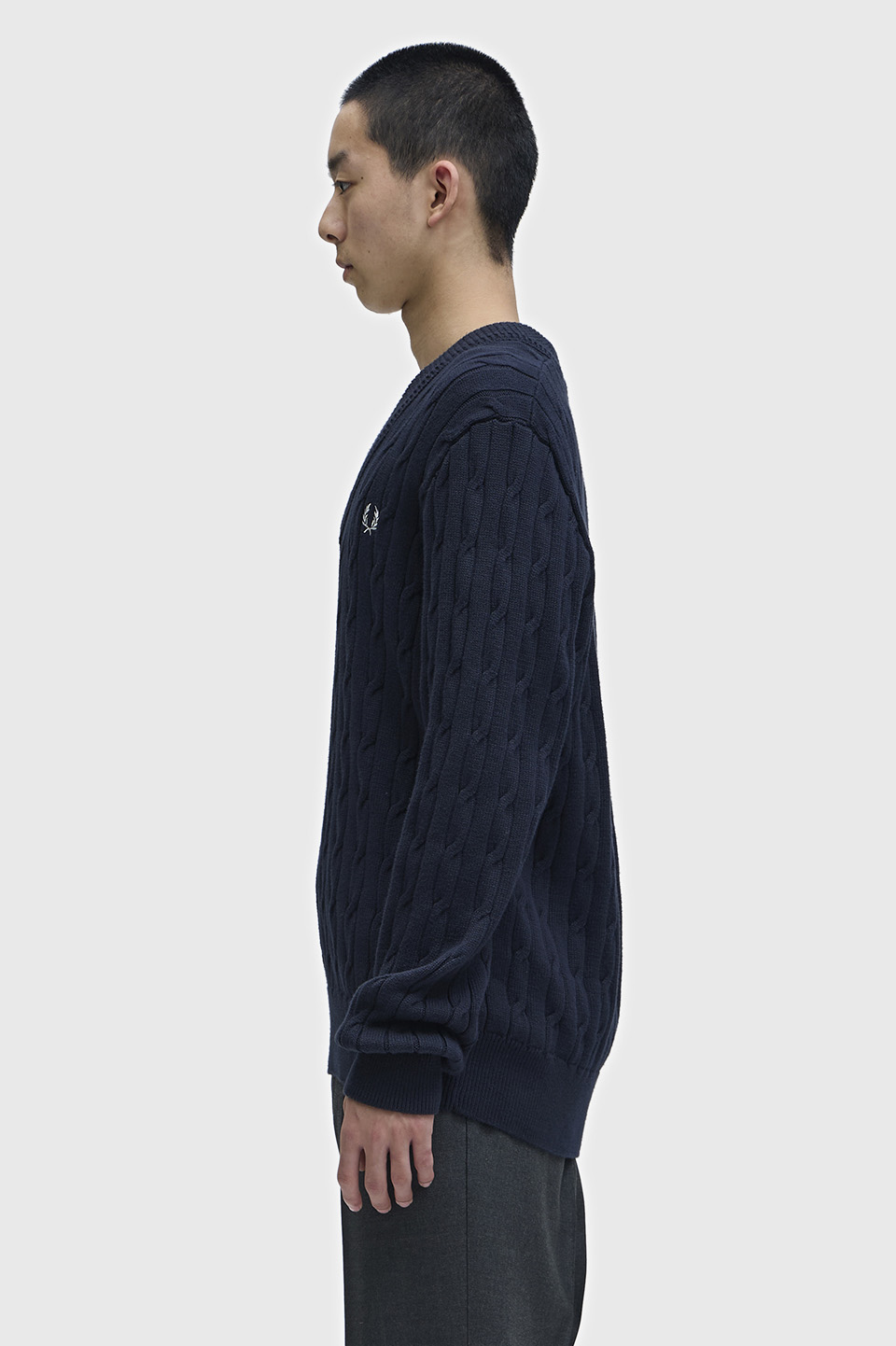 Cable Knit V-Neck Jumper(S 608：NAVY): | FRED PERRY JAPAN