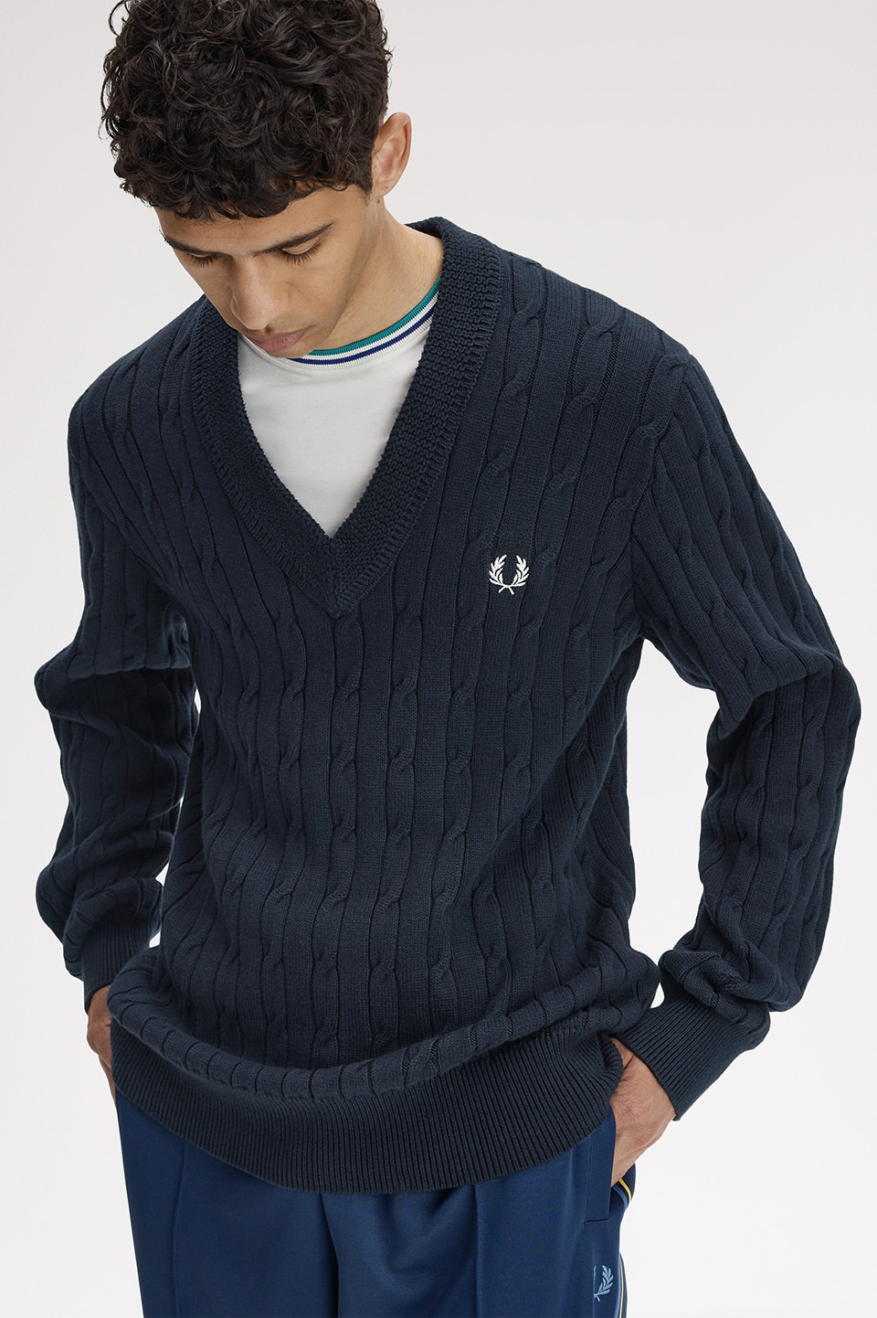 Cable Knit V-Neck Jumper(S 608：NAVY): | FRED PERRY JAPAN