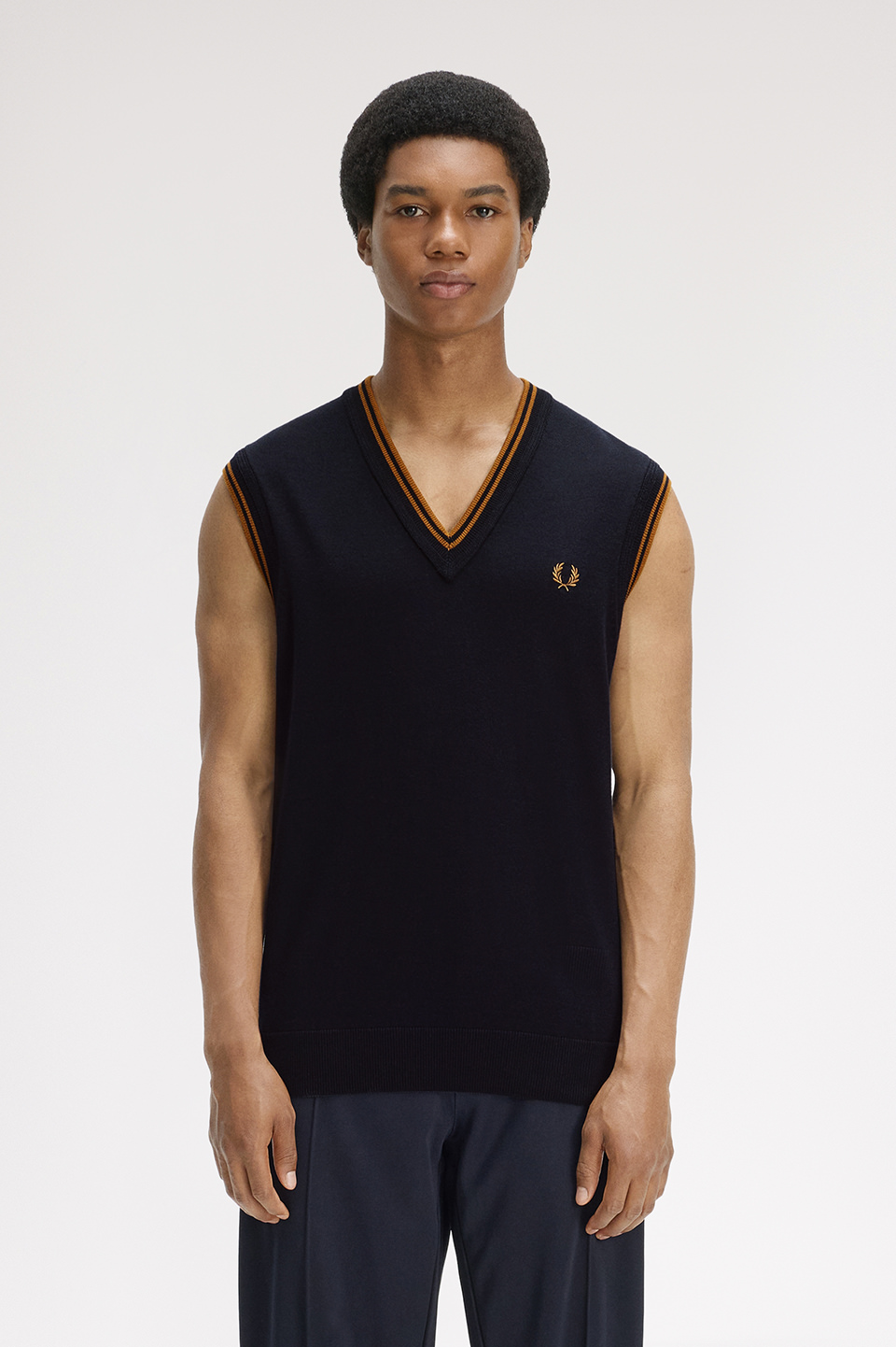 Tipped V-Neck Tank(S 608：NAVY): | FRED PERRY JAPAN | フレッド
