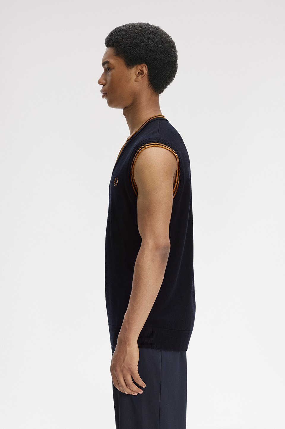 Tipped V-Neck Tank(S 608：NAVY): | FRED PERRY JAPAN | フレッド