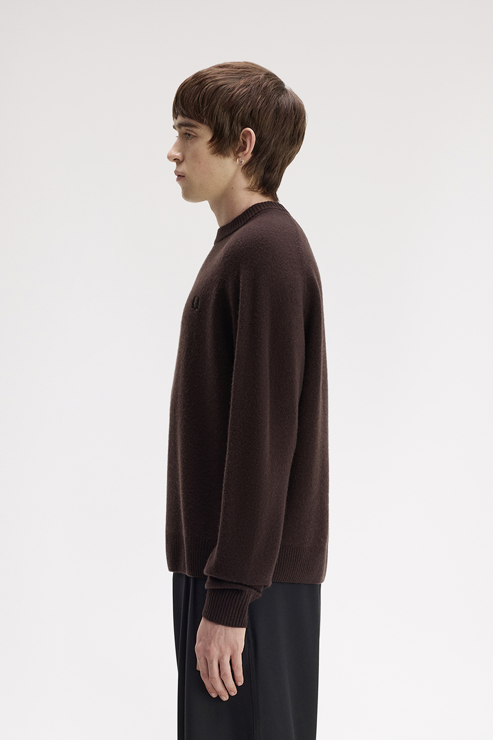 Saddle Sleeve Jumper(S 33C：RICH BROWN): | FRED PERRY JAPAN