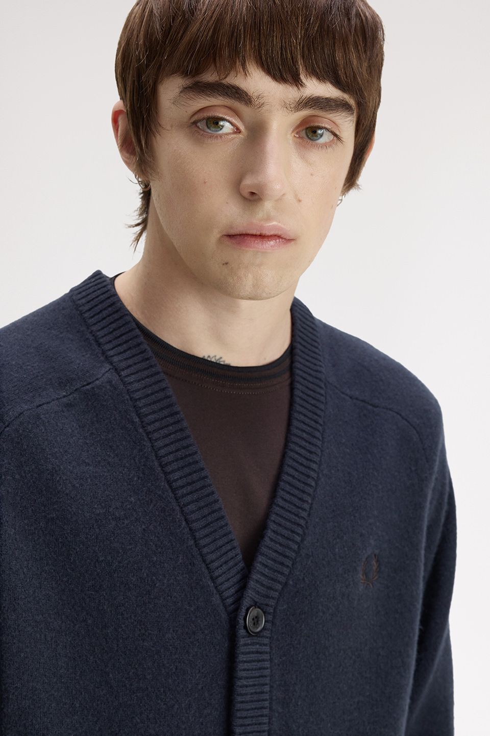 Saddle Sleeve Cardigan(S 608：NAVY): | FRED PERRY JAPAN | フレッド