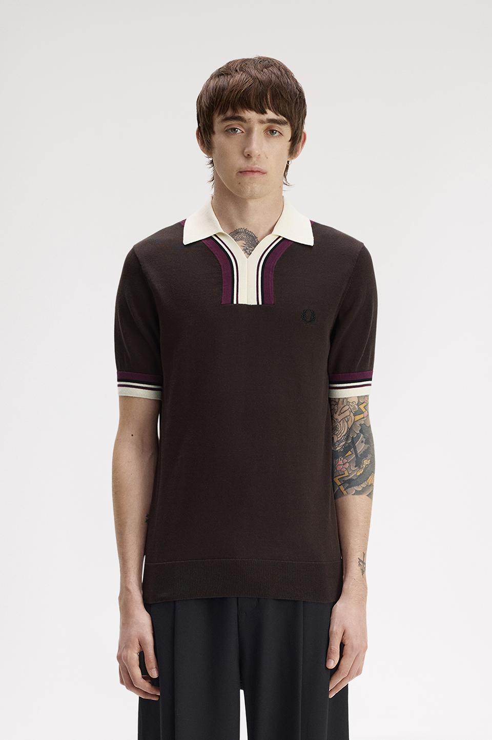 Tipped Open Neck Knitted Shirt(S 33C：RICH BROWN): | FRED PERRY