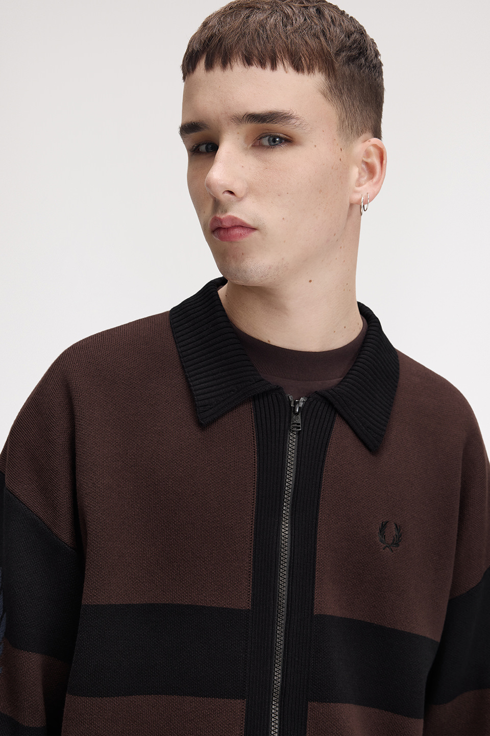 Tipped Graphic Zip Cardigan(M 33C：RICH BROWN): | FRED PERRY JAPAN