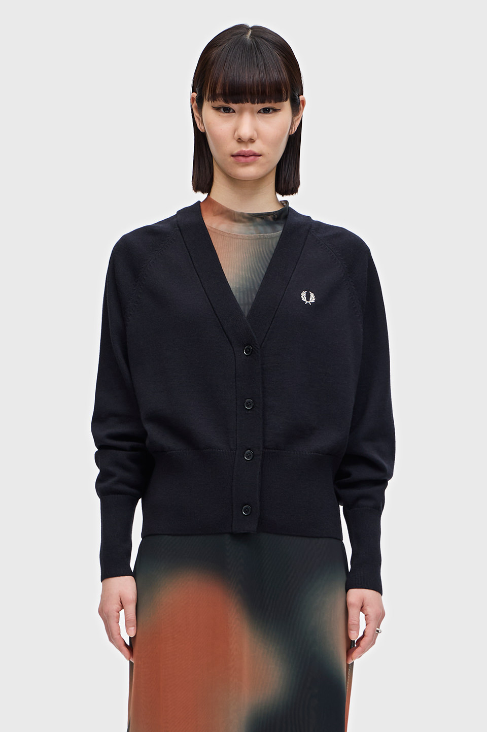 V-Neck Cardigan(10 198：BLACK): | FRED PERRY JAPAN | フレッド 