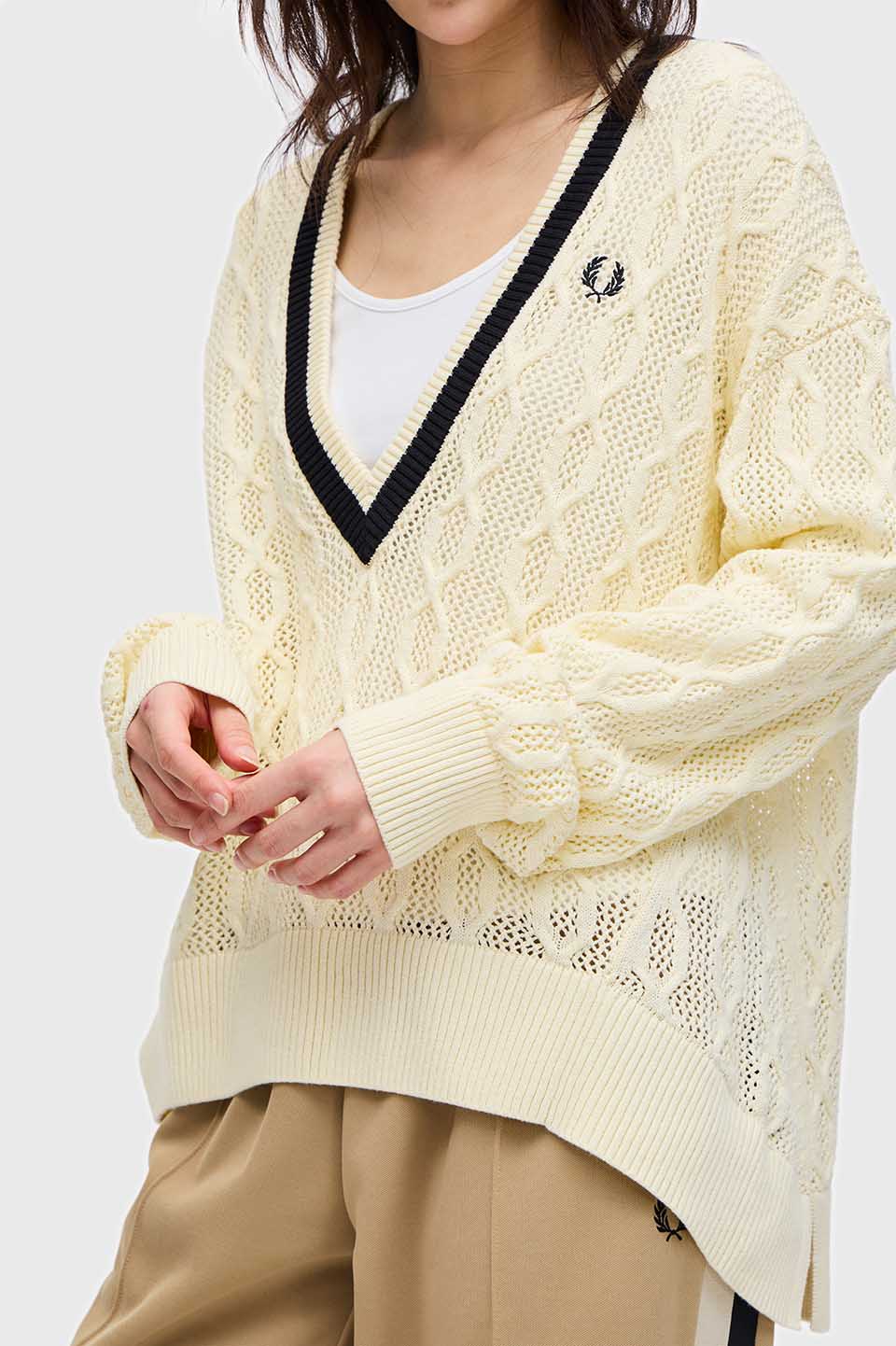 Open-Knit V-Neck Jumper(10 R32：ICE CREAM): | FRED PERRY JAPAN