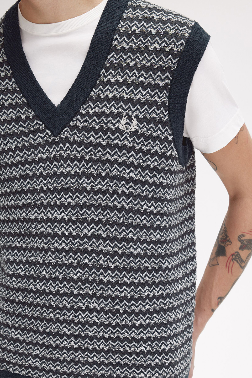 Boucle Jacquard Vest(M 608：NAVY): | FRED PERRY JAPAN