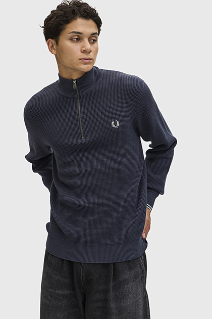 Waffle Stitch Half Zip Jumper(S 102：BLACK): | FRED PERRY