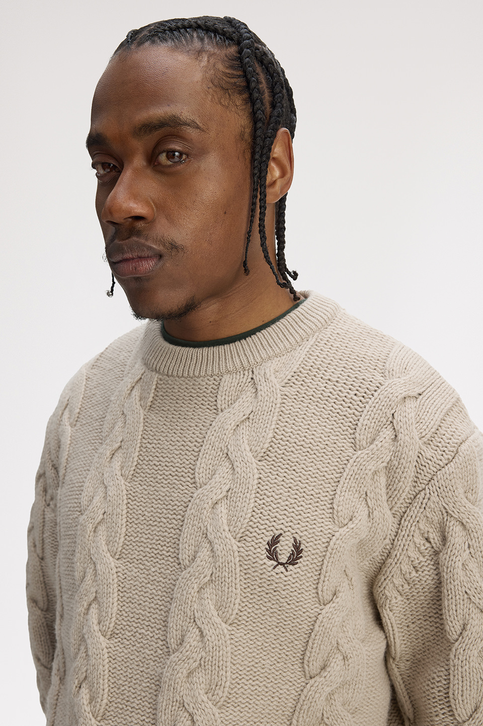 モデル:H175 B95 W76 H72 着用サイズ:M