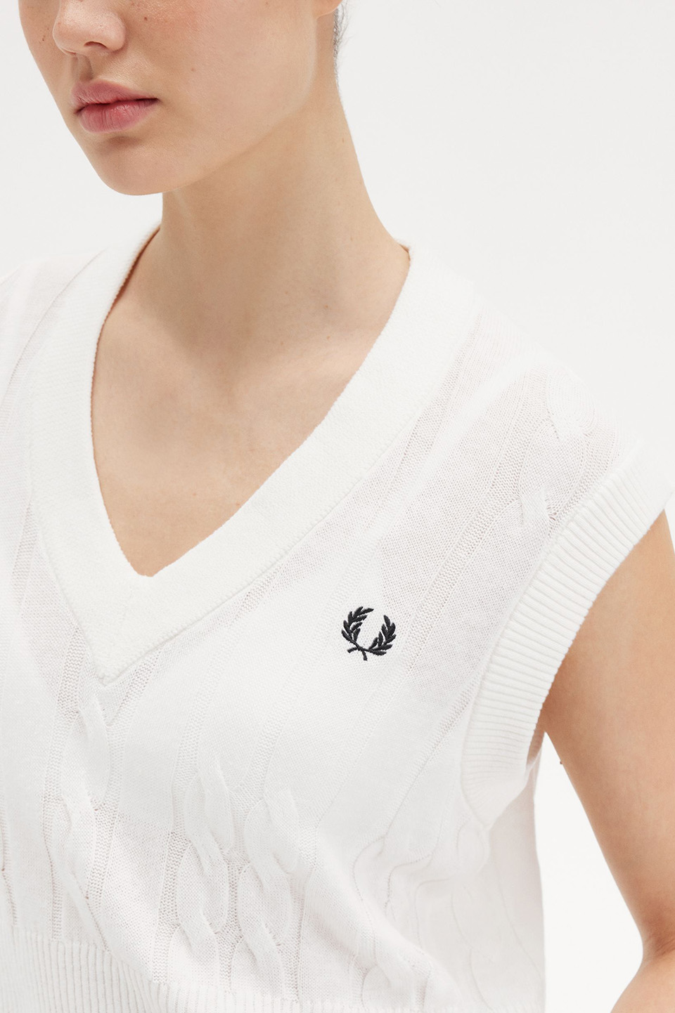 Cable Knit Vest(10 129：SNOW WHITE): | FRED PERRY JAPAN